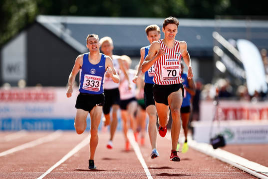 Samuel Pihlström Hälle IF vinnare i 1500 m