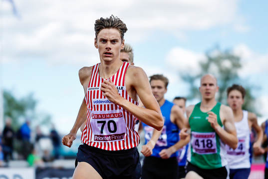 Samuel Pihlström Hälle IF vinnare i 1500 m