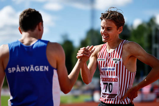 Samuel Pihlström Hälle IF vinnare i 1500 m