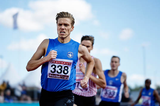 Emil Danielsson Spårvägens FK trea i 1500 m
