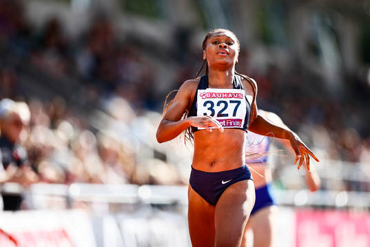 Marie Kimumba Spårvägens FK vinnare i 400 m