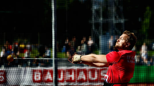 Oscar Vestlund F Göta Karlstad i slägga