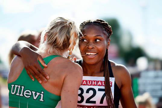 Marie Kimumba Spårvägens FK vinnare i 400 m