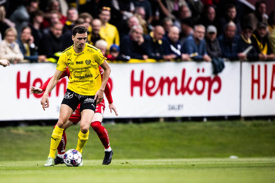 Bläddra bland fler bilder av Fotboll, Allsvenskan, Mjällby - Elfsborg