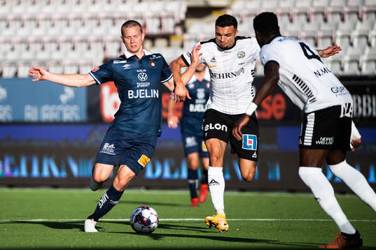 Bläddra bland fler bilder av Fotboll, Superettan, Örebro - Örgryte
