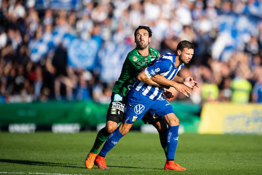 Varbergs Oliver Stanisic och IFK Göteborgs Marcus Berg