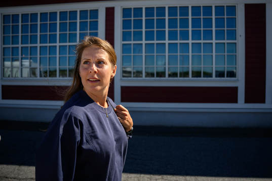 Friidrottaren Charlotta Fougberg blir intervjuad