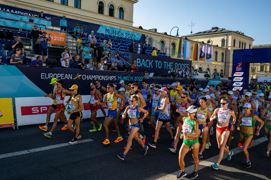 The start of men’s 35 km race walk