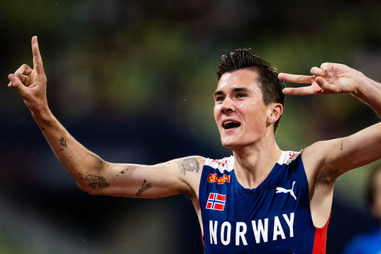 Jakob Ingebrigtsen of Norway celebrates