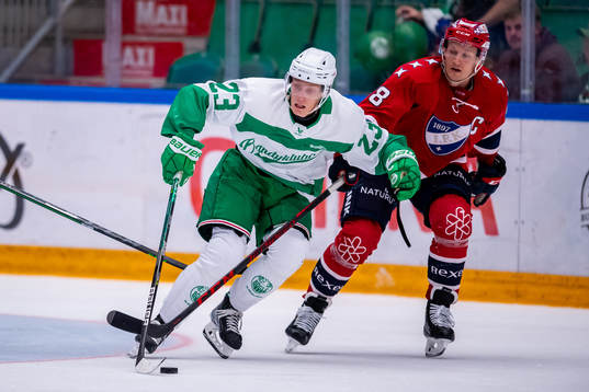 Rögles Oliver Tärnström och Helsinfors Teemu Tallberg