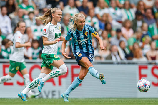 Hammarbys Matilda Vinberg och Djurgårdens Nellie Lilja