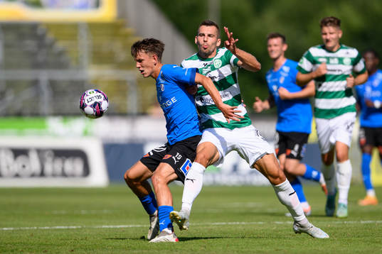 Halmstads Kazper Karlsson och Västerås SKs Michal Pawlik