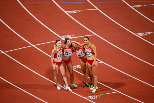 Sonia Molina-Prados, Jaël Bestue, Paula Sevilla and Maria