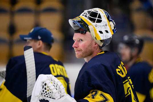 HV71s målvakt Jonas Gunnarsson