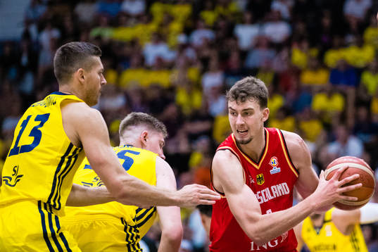Christopher Czerapowicz of Sweden and Franz Wagner of