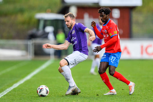 IK Tords Simon Nilsson och Helsingborgs Benjamin Acquah
