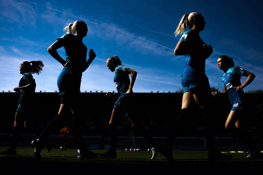 Bläddra bland fler bilder av Football, FIFA Women's World Cup Qualifier, Norway, training