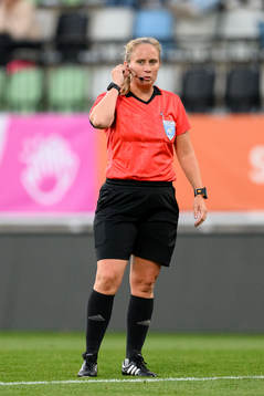 Referee Sandra Almkvist