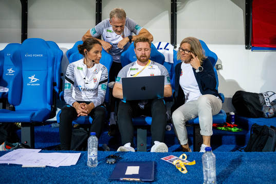 Assistant coach Ingvild Stensland, goalkeeper coach Frode