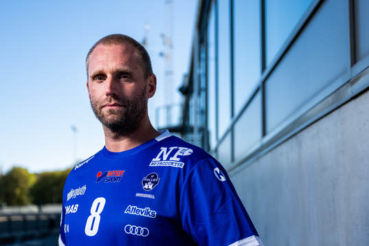 Hallbys tränare Joachim Löfstedt