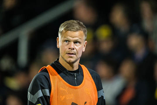 Mjällbys David Löfquist värmer upp