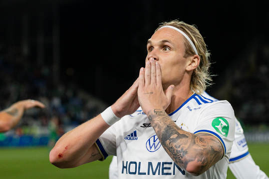 IFK Norrköpings Arnor Sigurdsson jublar