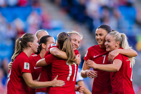 Sophie Roman Haug of Norway celebrates