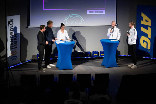 Cmores expert Charlie Sjöstrand, programledare Christian