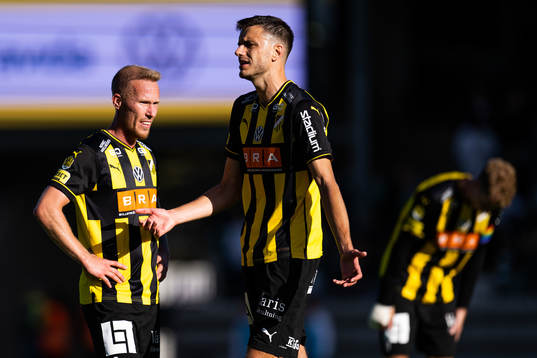 Häckens Mikkel Rygaard Jensen och Alexander Jeremejeff