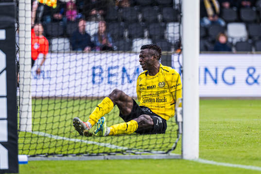 Mjällbys Chibuike Silas Nwankwo deppar