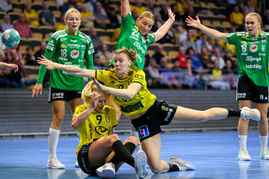 Sävehofs Nina Koppang och Johanna Forsberg