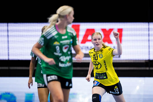 Sävehofs Elin Ernelind jublar