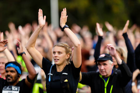 Löpare värmer upp