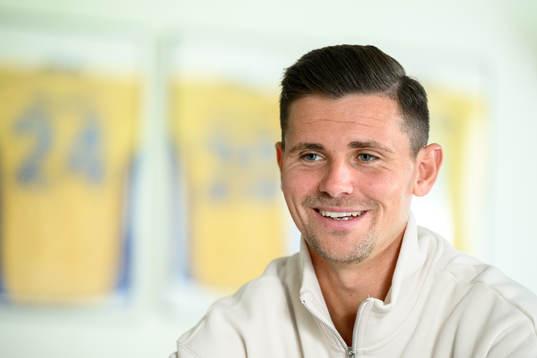 Värnamos Marcus Antonsson blir intervjuad