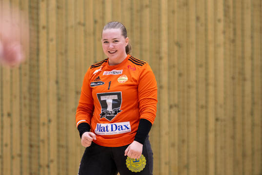 Tyresös målvakt Cecilia Thorsteinsson jublar