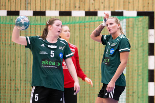 Helsingborgs Alice Hirsch och Moa Lindén deppar