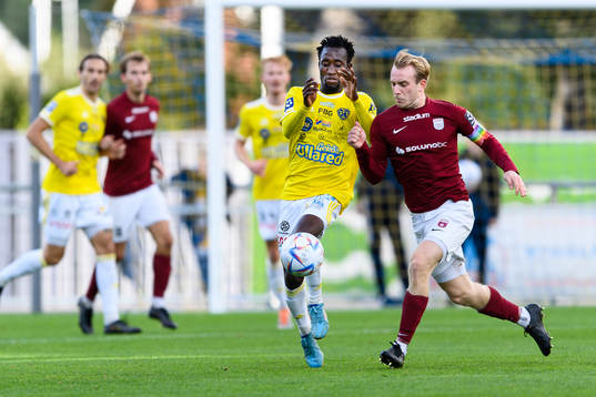 Falkenbergs Godwin Aguda och Qvidings Noa Bernhardtz
