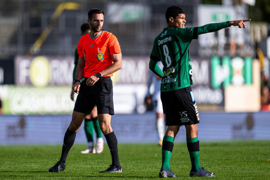 Domare Granit Maqedonci och Varbergs Luke Le Roux