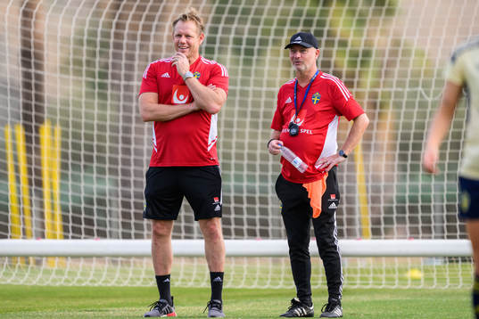 Stefan Dejemyr, head of security and Head coach Peter
