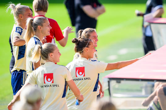 Amanda Nilden, Nathalie Björn, Julia Zigiotti Olme and