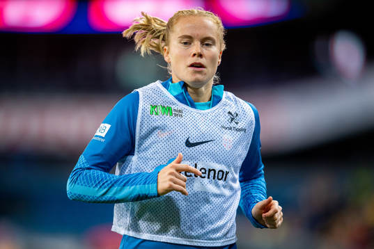 Julie Blakstad of Norway warms up