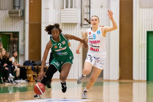 Eos Tay Courtajia Sanders mot Östersunds Astrid Sandberg