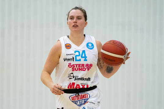 Östersunds Hannah Whitish