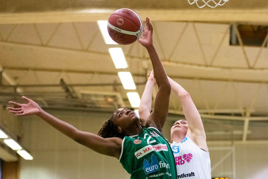 Eos Tay Courtajia Sanders och Östersunds Astrid Sandberg