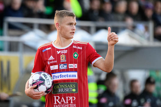 Skövdes Gustav Friberg gör tummen upp