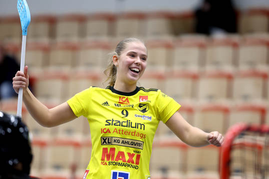 Endres Malin Lindgren jublar