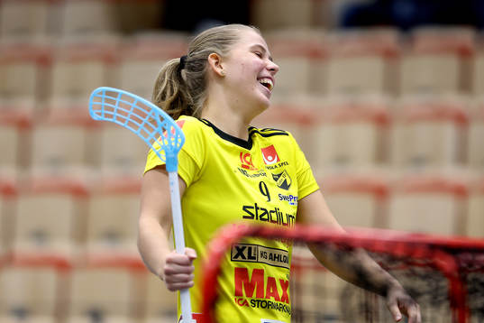 Endres Malin Lindgren jublar