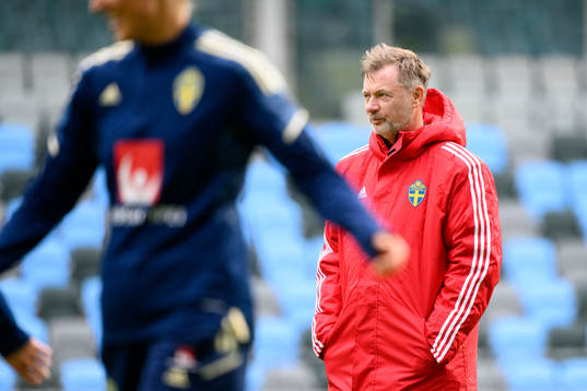 Head coach Peter Gerhardsson of the Swedish women's