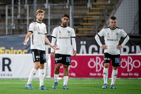 Örebros Niclas Bergmark Niclas Bergmark, Lucas Shlimon och