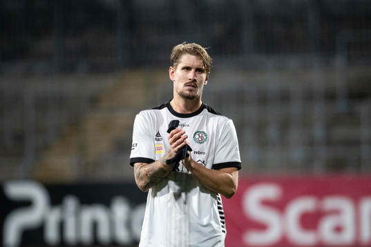 Örebros Daniel Björnkvist deppar